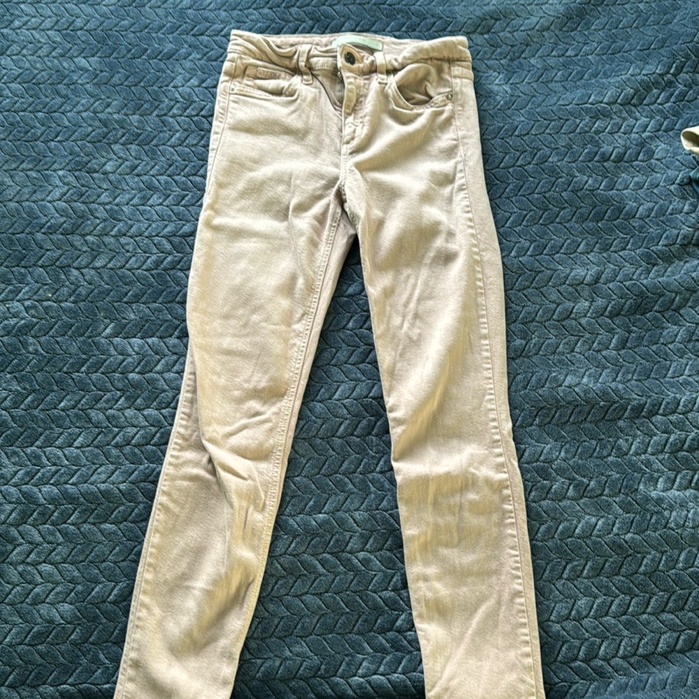 Brand: Joe’s light peach color denim skinny jeans with medium waist. Size 26